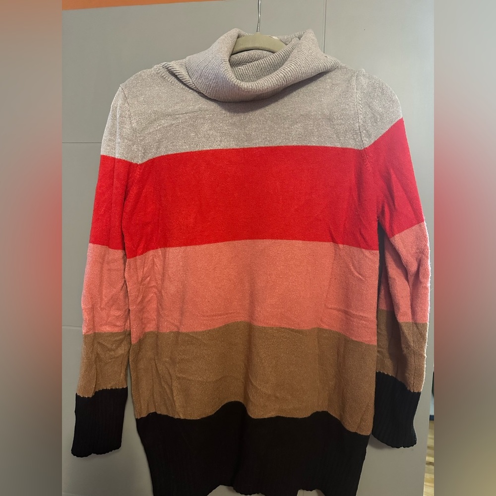☀️ Colour block cowl neck sweater